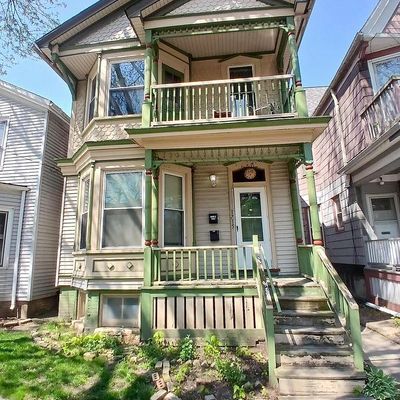 1715 N Astor St, Milwaukee, WI 53202