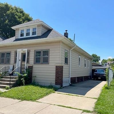 1724 Erie St, Racine, WI 53402