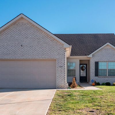 207 Meadowbrook Dr, Shelbyville, TN 37160