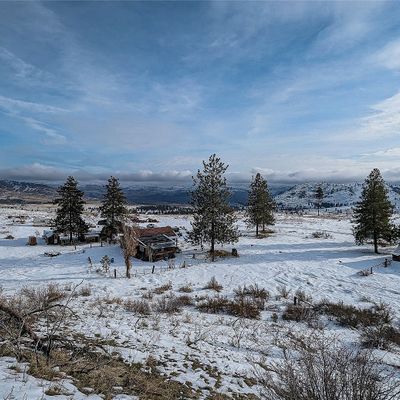 2074 Washington Creek Road, Chelan, WA 98816