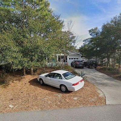 208 Ne 39th Street Oak Island, Island, NC 28465