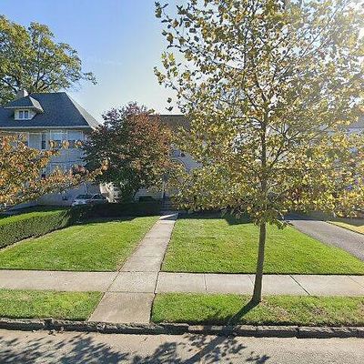 21 Hillside Rd, Elizabeth, NJ 07208