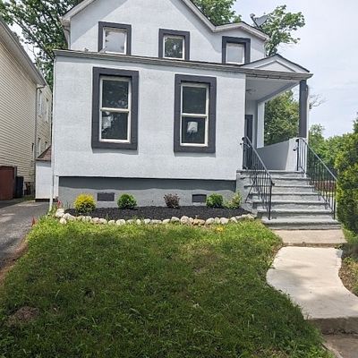 21 Oak St, East Orange City, NJ 07018