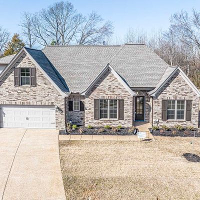 210 Oakland Ridge Cv, Oakland, TN 38060