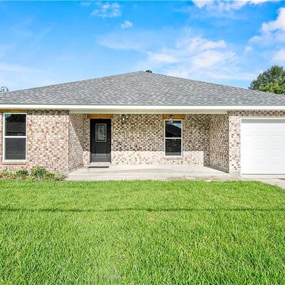 2100 Plaza Drive, Chalmette, LA 70043