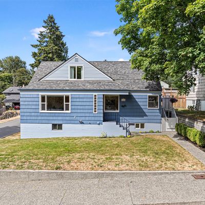 2102 E Highlands St, Bremerton, WA 98310