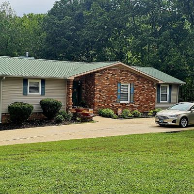 211 Cedar Hill Dr, Waverly, TN 37185