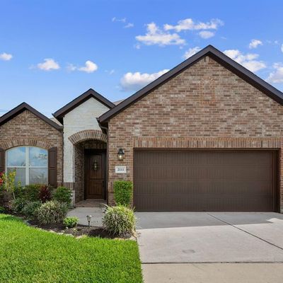 2111 Llerena Ln, League City, TX 77573