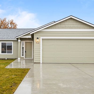 212 Rattray Drive, Mattawa, WA 99349