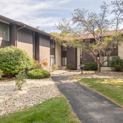 2120 W Good Hope Rd, Unit 8, Glendale, WI 53209