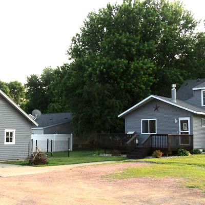 215 7 Th St, Dawson, MN 56232