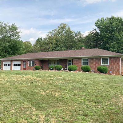 215 Glen Rd, Dillwyn, VA 23936