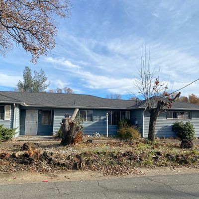 2175 Oxford Rd, Redding, CA 96002