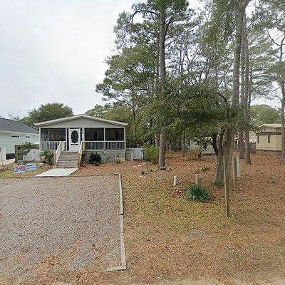 219 Ne 75th Street Oak Island, Island, NC 28465