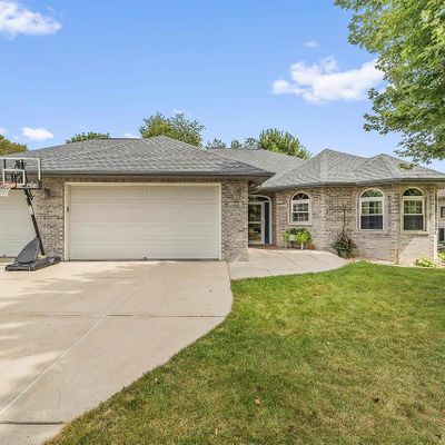 2224 Meadow Green, Stoughton, WI 53589