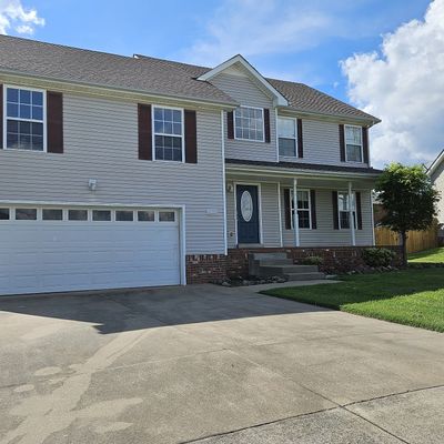 1943 Whirlaway Cir, Clarksville, TN 37042