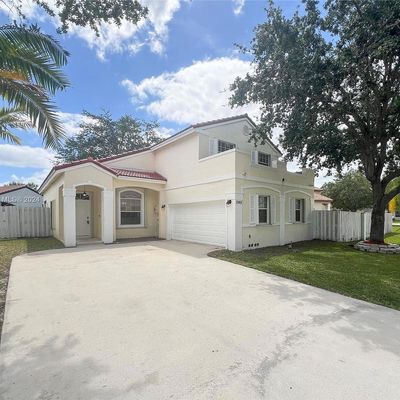 1965 Nw 181 St Ter, Pembroke Pines, FL 33029