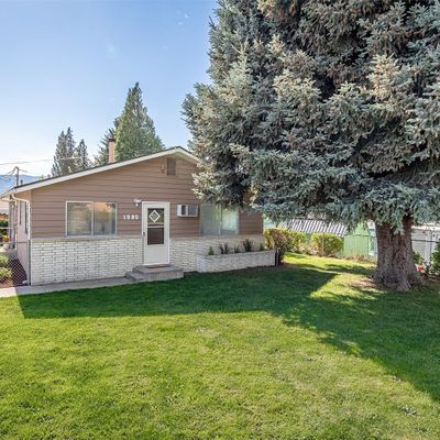 1980 6 Th St Ne, East Wenatchee, WA 98802