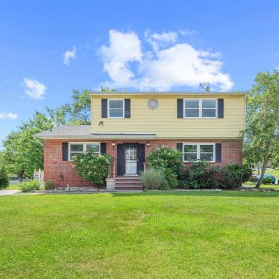 2 Delgreen Ct, Nottingham, MD 21236