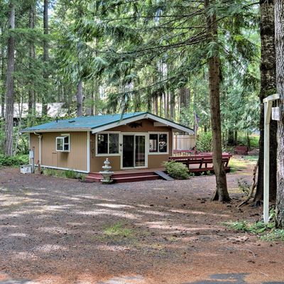 20 N Lakeview Drive, Hoodsport, WA 98548