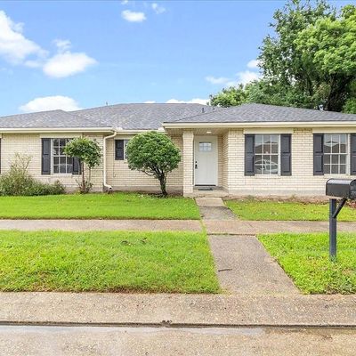 2013 Satsuma Avenue, Metairie, LA 70001