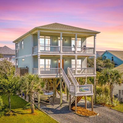 202 Se 79 Th St, Oak Island, NC 28465