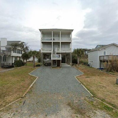 202 Se 79th Street Oak Island, Island, NC 28465