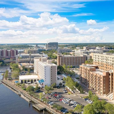 240 N Water Street # Apt 853, Wilmington, NC 28401