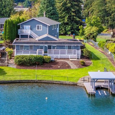 2401 Tacoma Point Dr E, Lake Tapps, WA 98391