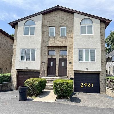 2421 1 St St, Fort Lee, NJ 07024