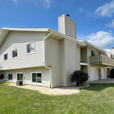 2440 W Crabapple Ln, Unit 3, Oak Creek, WI 53154