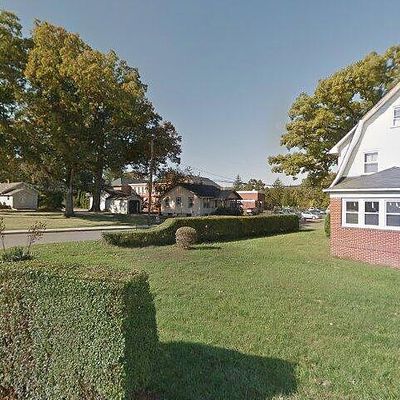 25 Captolene Ave, Bloomingdale, NJ 07403