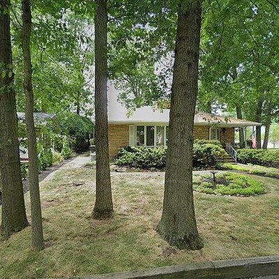 25 Caswell Ave, Fords, NJ 08863