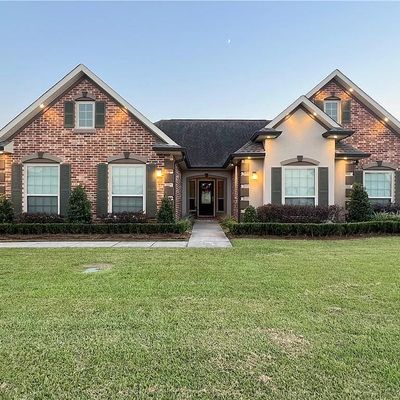 2501 New Iberia Cir, Marrero, LA 70072