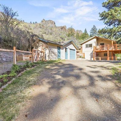 251 Rainbow Rock Ln, Naches, WA 98937