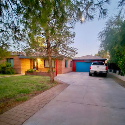 2511 E Pinchot Ave, Phoenix, AZ 85016