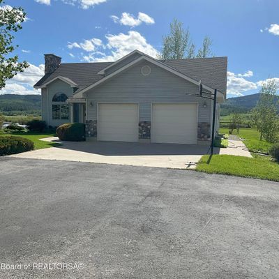 253 Southbrook Dr, Thayne, WY 83127