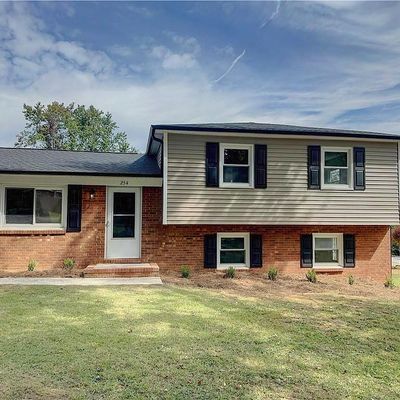 254 Turfwood Ln, King, NC 27021