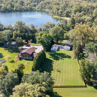 2548 Wallace Lake Rd, West Bend, WI 53090