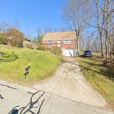 2551 Mohawk St, White Oak, PA 15131