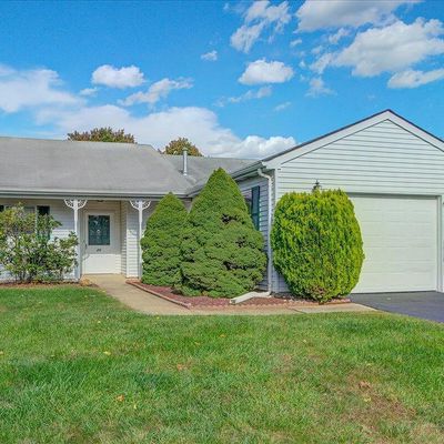 26 Bishop Ct, Marlboro, NJ 07746