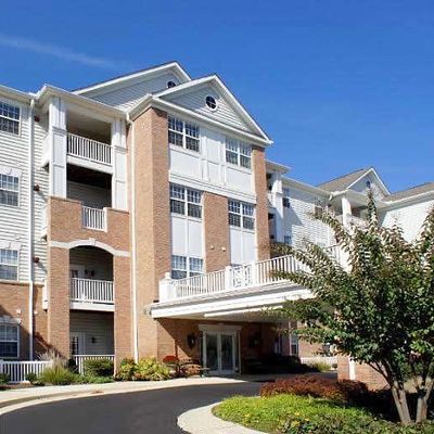 2604 Chapel Lake Dr #203, Gambrills, MD 21054