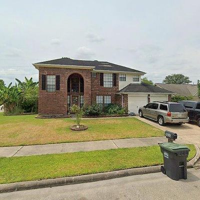 2630 S Brompton Dr, Pearland, TX 77584