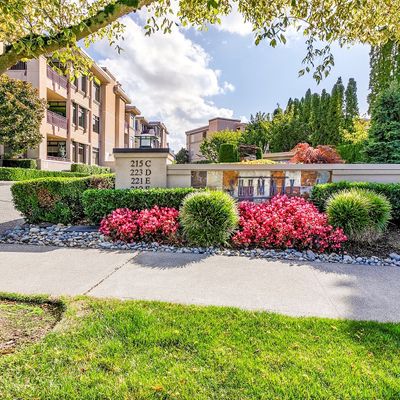 223 5th Avenue S, Kirkland, WA 98033