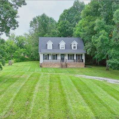 223 Lauren Ln, Westmoreland, TN 37186