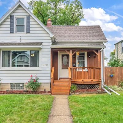 2239 S 76 Th St, Milwaukee, WI 53219