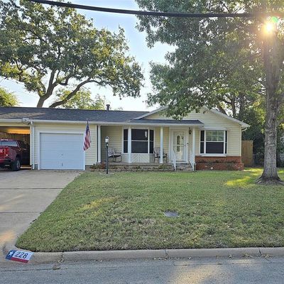 228 Arthur Dr, Hurst, TX 76053