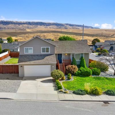 2301 Combine St, East Wenatchee, WA 98802