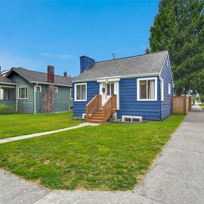 2302 Mcdougall Ave, Everett, WA 98201