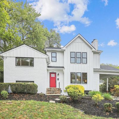 2307 Barbour Rd, Falls Church, VA 22043